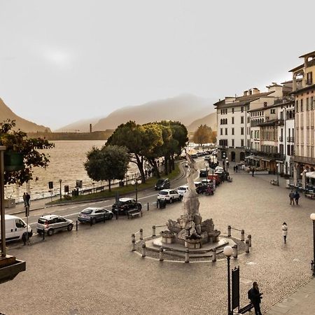 ローヴェレ Casa Piazza Del Portoヴィラ エクステリア 写真